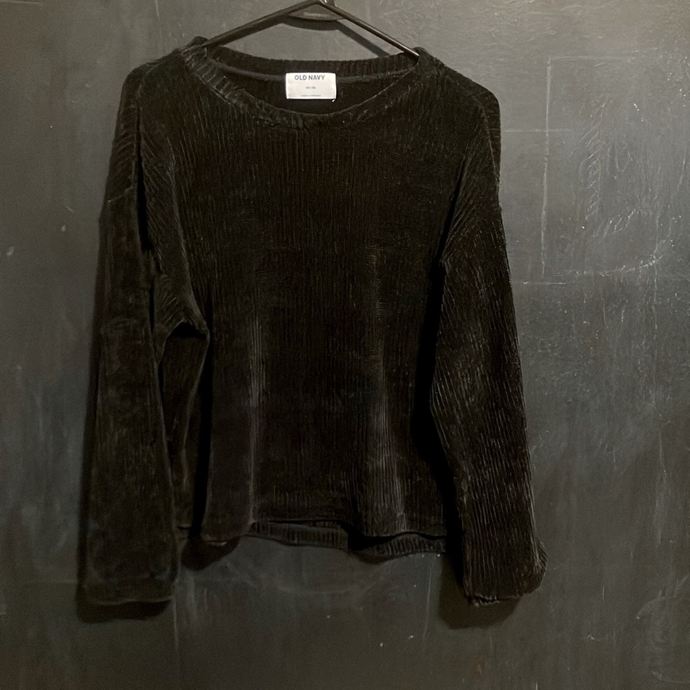 Women’s Soft Black Sweater
